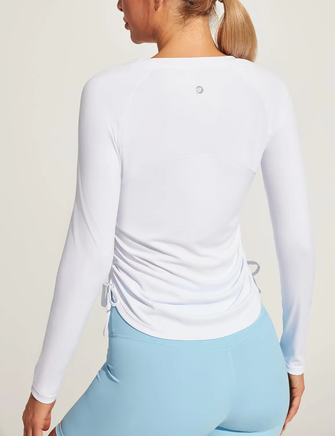 IUGA Rash Guard for Women UPF 50  Long Sleeve Sun Shirts Swim Shirts for Women Lightweight UV Protection Shirts Hiking Tops