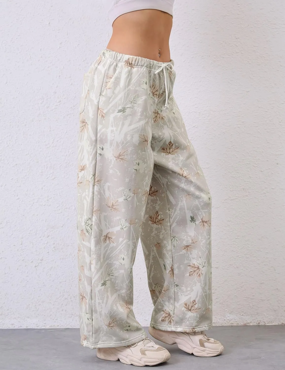 Women Wide Leg Camo Sweatpants High Waisted Drawstring Baggy Jogger Fleece Loose Sweat Pants with Pockets